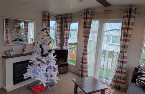 Bognor Regis Villa | The Paradise Heaven