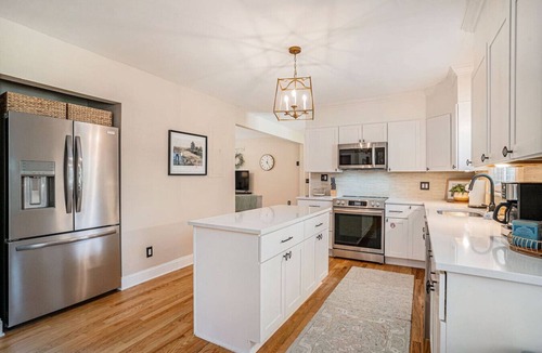 North Charleston House | The Park Circle Haven ~ Spacious 5br/4ba Home!