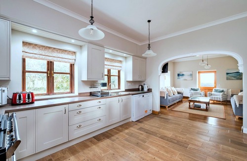 Craven Arms Cottage | The Park