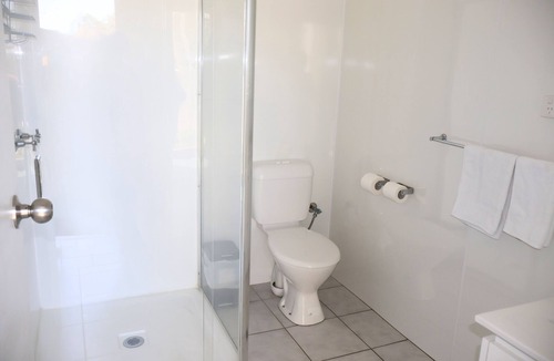 Charters Towers Hotel | The Park Motel