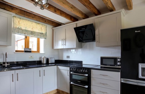 Ashby-de-la-Zouch House | The Parlour 2 bedroomed barn conversion sleeps 4 + 2