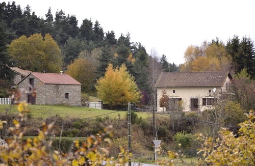 Villeneuve House | The Parrot in Margeride