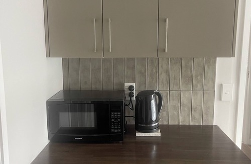 Kerikeri Apartment | The Parrot Place - Parrots Nest