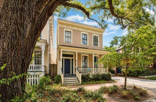 Savannah Victorian District House | The Parsonage at Forsyth