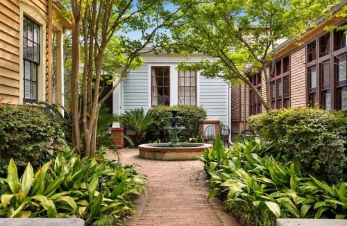 Savannah Victorian District House | The Parsonage at Forsyth