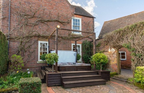 Grimley Cottage | The Parsonage - Ombersley near Worcester