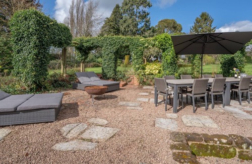 Grimley Cottage | The Parsonage - Ombersley near Worcester