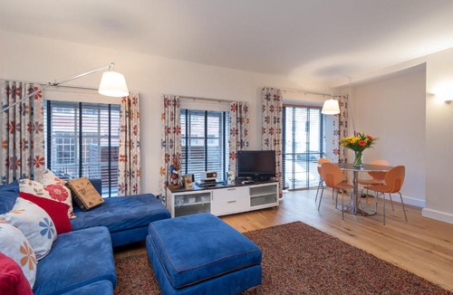 Bonnington Apartment | The Patriothall Residence