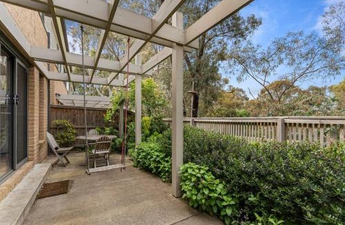 Canadian House | The Pattern House Ballarat - Lakeside Creative Haven