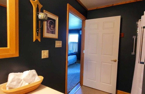 Huntingdon Bed & Breakfast | The Pause Bed & Breakfast