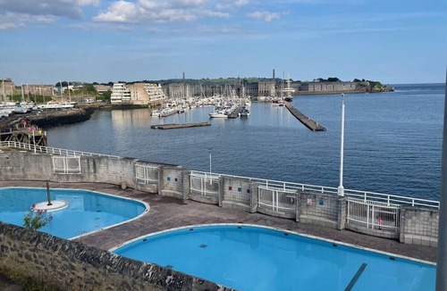 Devonport Apartment | The Pavilion by Pureserviced