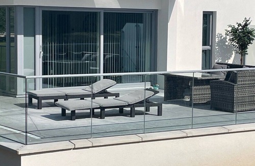 Devonport Apartment | The Pavilion by Pureserviced