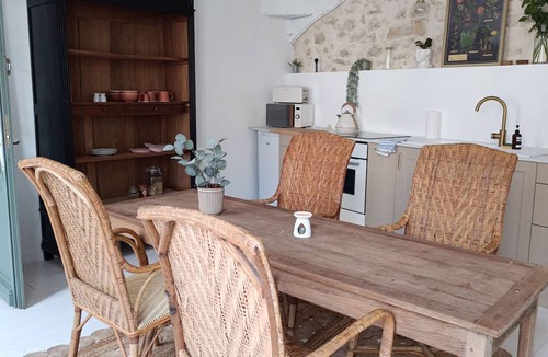 Fronsac House | The pavilion