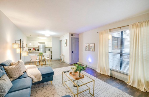 Lake Highlands Apartment | The Paxton 2107 I Comfy 2 Bed 2 Bath