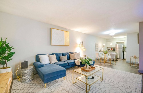 Lake Highlands Apartment | The Paxton 2107 I Comfy 2 Bed 2 Bath