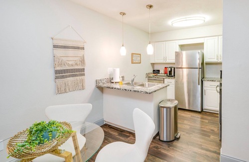 Lake Highlands Apartment | The Paxton 2107 I Comfy 2 Bed 2 Bath