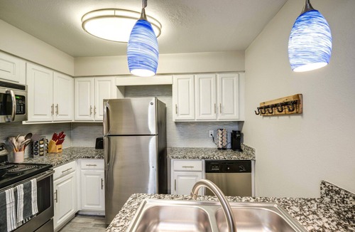 Lake Highlands Apartment | The Paxton 3101 I Comfy 2 Bed 2 Bath