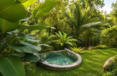 Bebandem Villa | The Payung House - Romantic Riverside Villa