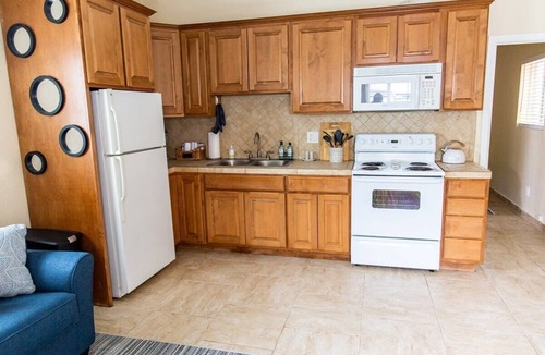 Pacific Beach Apartment | The PB Spot 1BR w/Parking