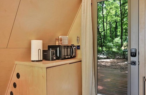 Steelville House | The Peaceful Nook + Private Sauna