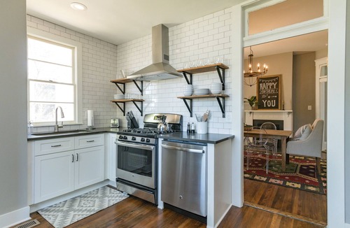 Woodbine House | The Peachtree House