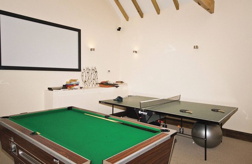 King's Bromley House | The Peacock Barn - E4713