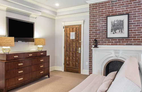 Princeton Hotel | The Peacock Inn, an Ascend Collection Hotel