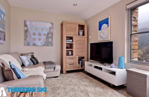 Thredbo Ski Chalet | The Peak 7