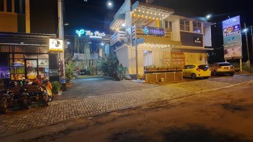 Jember Hostel | The Peak Guest House