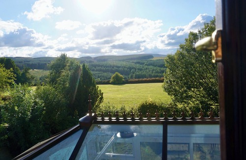 Cartworth House | The Peak View - Holmfirth