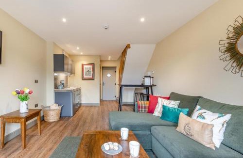 Pershore House | The Pear Tree - Pershore