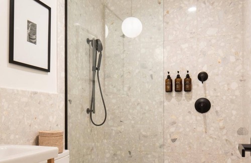 Roseville - Fleet Ridge Hotel | The Pearl Hotel