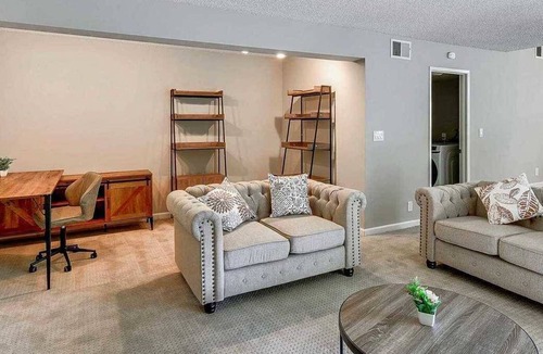 Crossgate House | The Pearl on McAbee