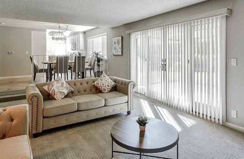 Crossgate House | The Pearl on McAbee