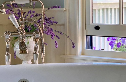 South End Bed & Breakfast | The Pebble Bed & Breakfast