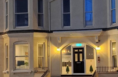 Worthing Apartment | The Pebbles @ Cavendish