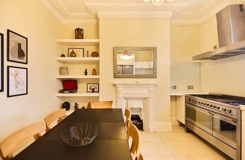 Peckham Rye Apartment | The Peckham Hideaway - Bright 3 Bdr Flat