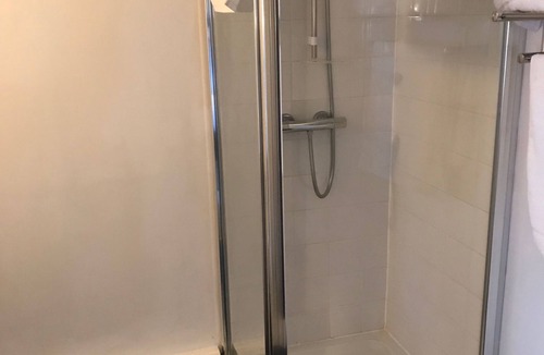 Shepton Mallet Hotel | The Pecking Mill Inn