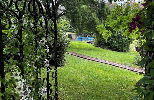 Freeburgh Ski Chalet | The Peetsfields Bed & Breakfast