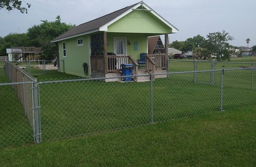 Port Lavaca Cottage | The Pelican at Magnolia Beachn