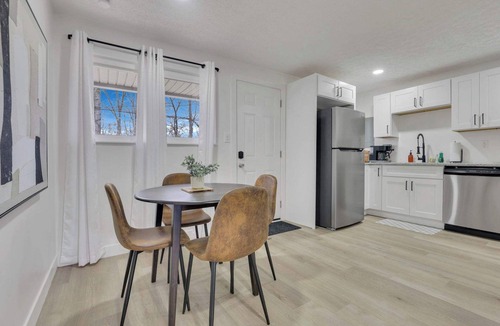Reynoldsburg House | The Penick Getaway Su