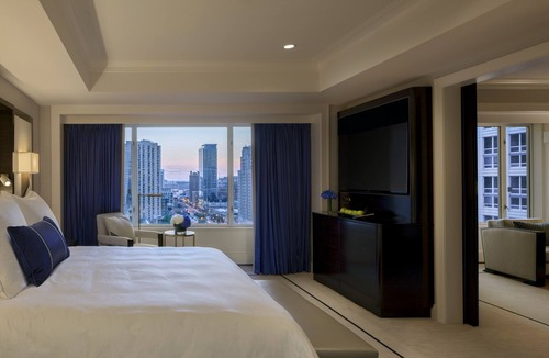 Near North Side Hotel | The Peninsula Chicago