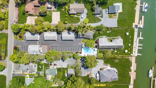 Hampton Bays Hotel | The Penny Lane
