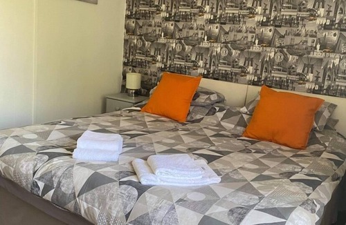 Bishopstone Bed & Breakfast | The penruddocke arms