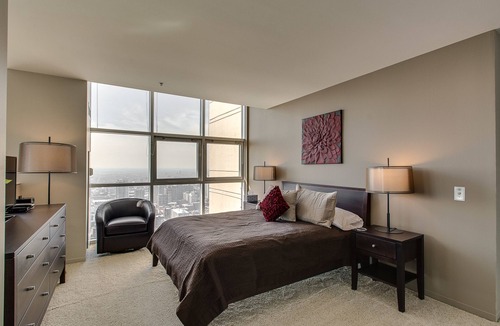 Downtown Chicago Hotel | The Penthouse at Grand Plaza