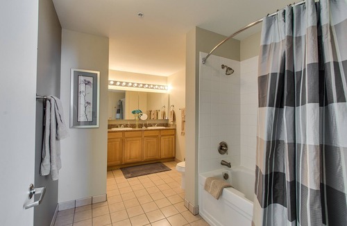 Downtown Chicago Hotel | The Penthouse at Grand Plaza