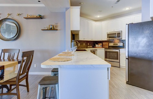 Osage Beach Condo | THE PENTHOUSE at Ledges Point! 6 King Bedrooms! Incredible Main Channel View!