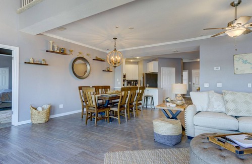 Osage Beach Condo | THE PENTHOUSE at Ledges Point! 6 King Bedrooms! Incredible Main Channel View!