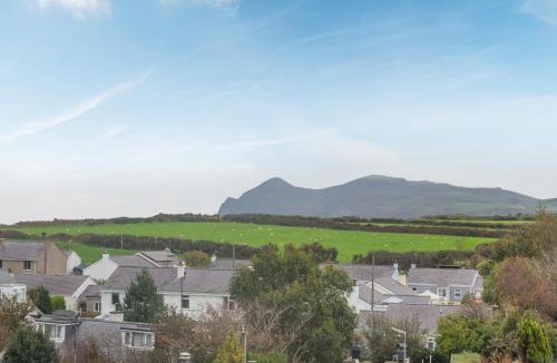 Edern House | The Penthouse