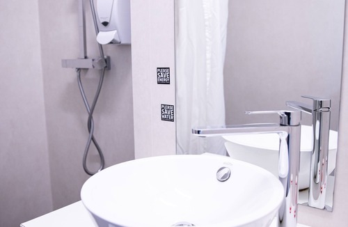 Tours Hostel | The People Hostel - Tours